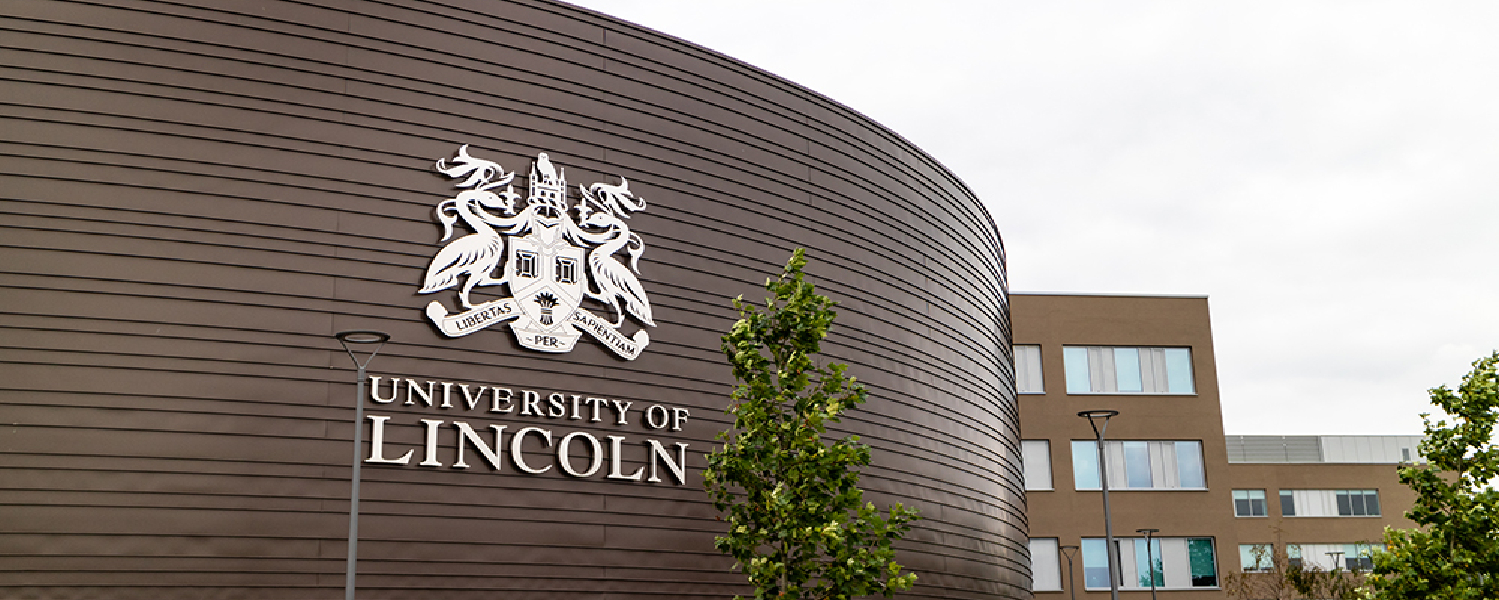 University of Lincoln, UK collaborates with UEH on scientific research and training