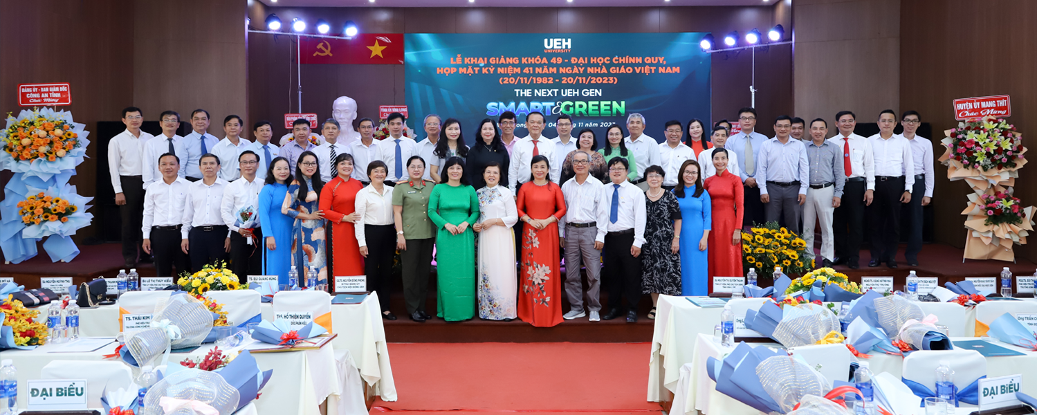 UEH - Vinh Long Campus organized the Opening Ceremony of Full-time K49 with a series of activities to welcome new students and a meeting to celebrate the 41st anniversary of Vietnamese Teachers' Day (November 20, 1982 - November 20, 2023)

