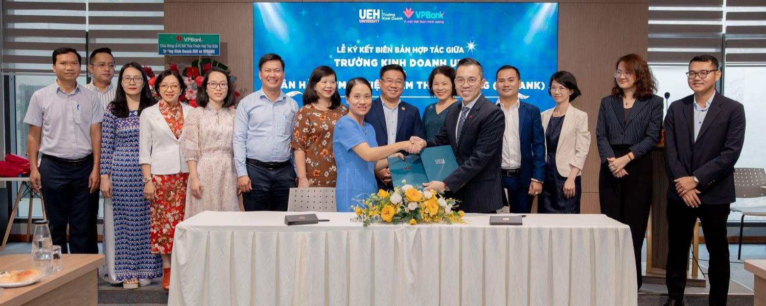Signing ceremony of Memorandum of Understanding between UEH College of Business and Vietnam Prosperity Joint Stock Commercial Bank

