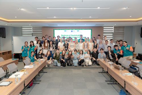 Vietnam - Australia international student exchange program: QUT Study Tour 2024