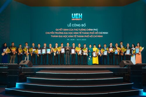 Announcement Ceremony of the Prime Minister's Decision to Transform University of Economics Ho Chi Minh City

